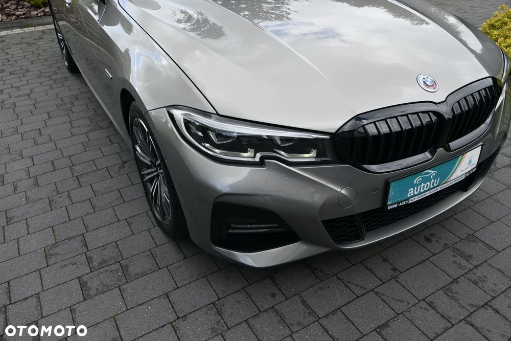BMW Seria 3 320e M Sport - 10