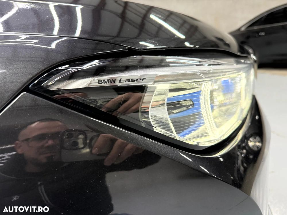 BMW Seria 7 730d xDrive MHEV - 8