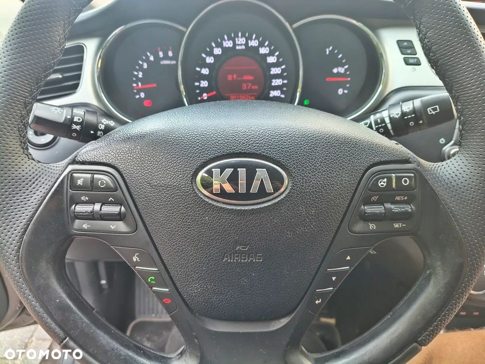 Kia Ceed 1.6 CRDi M - 32