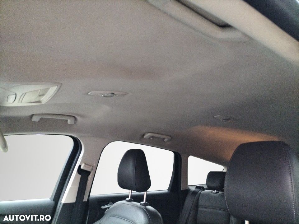 Ford Kuga - 18