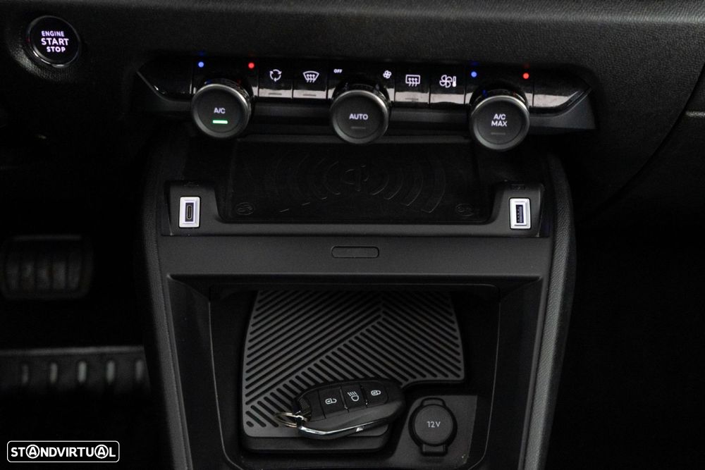 Citroën C4 X 1.2 PureTech Shine Pack EAT8 - 24