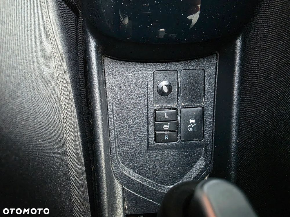 Toyota Yaris 1.33 Selection Platinum - 18