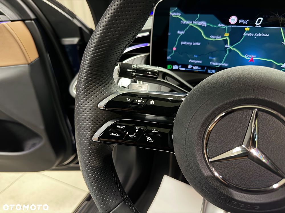 Mercedes-Benz Klasa E 220 d mHEV 4-Matic AMG 9G-Tronic - 19
