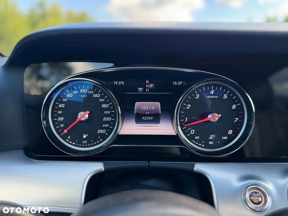 Mercedes-Benz Klasa E 200 9G-TRONIC - 10