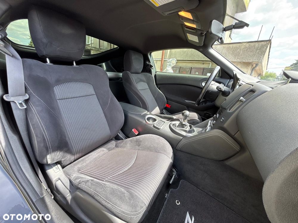 Nissan 370 Z 3.7 V6 EU6 - 22