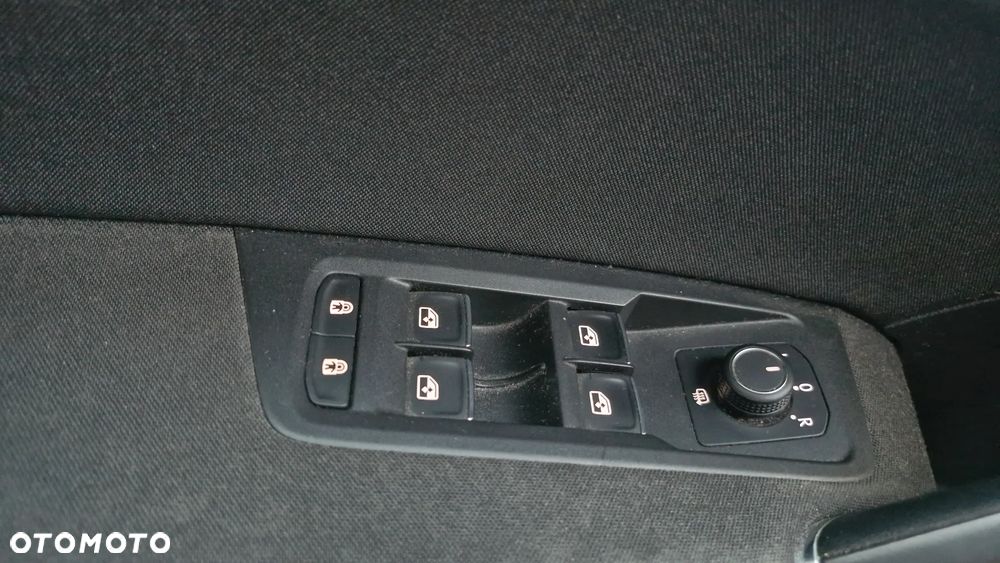 Volkswagen Touran - 15