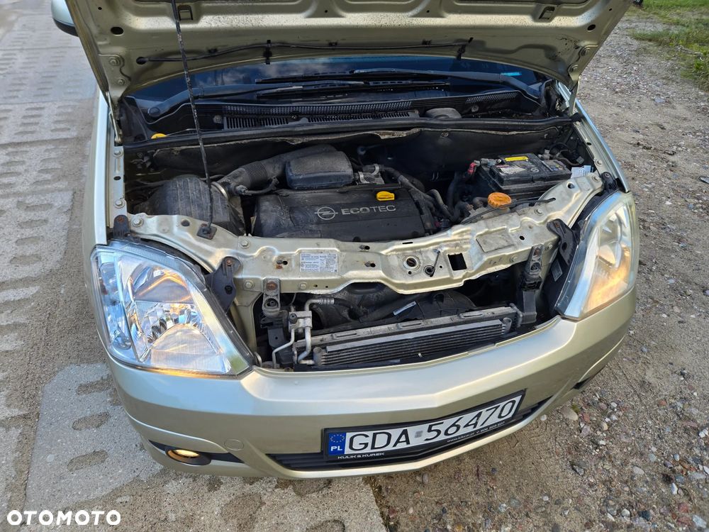 Opel Meriva 1.6 16V Cosmo - 14