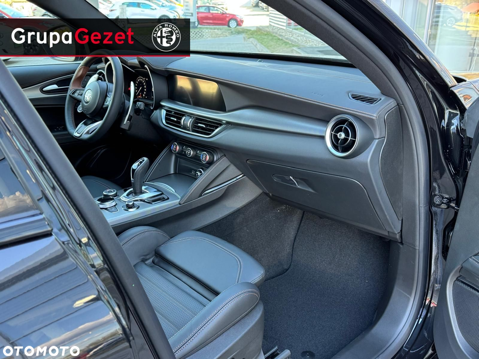 Alfa Romeo Stelvio - 16