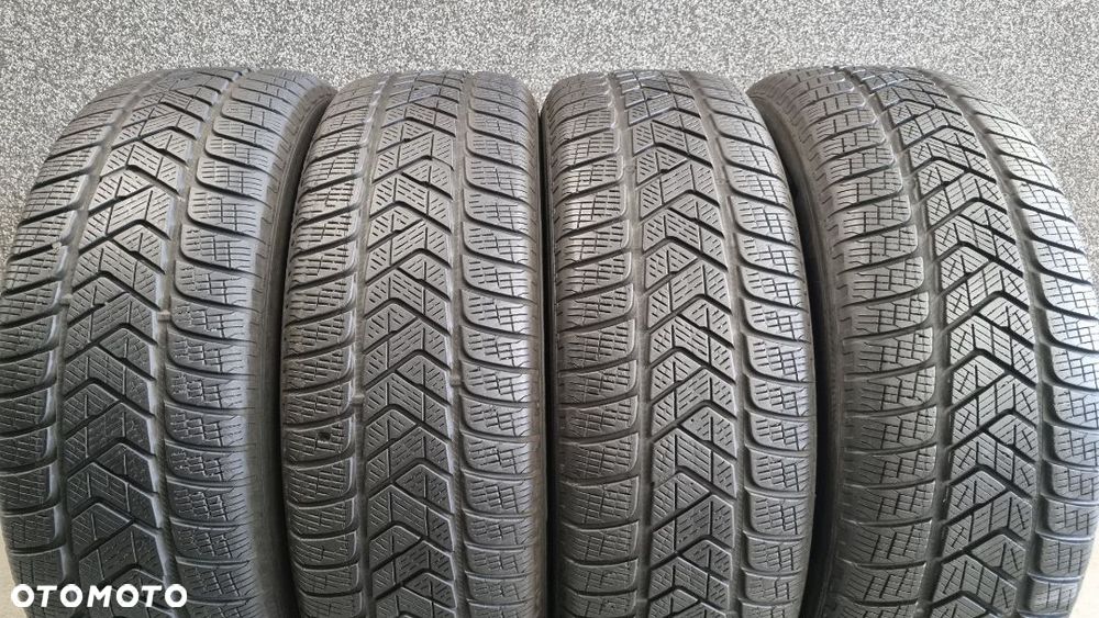 Opony Zimowe Pirelli Scorpion Winter 215/65/17 99H  4szt. - 1