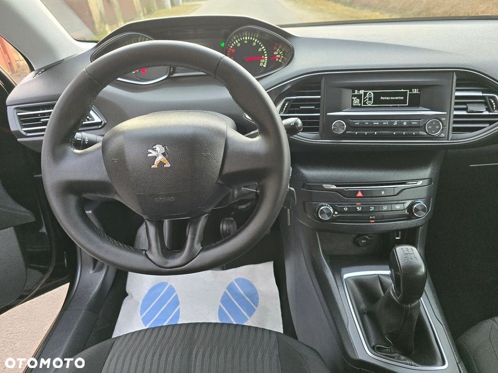Peugeot 308 - 24