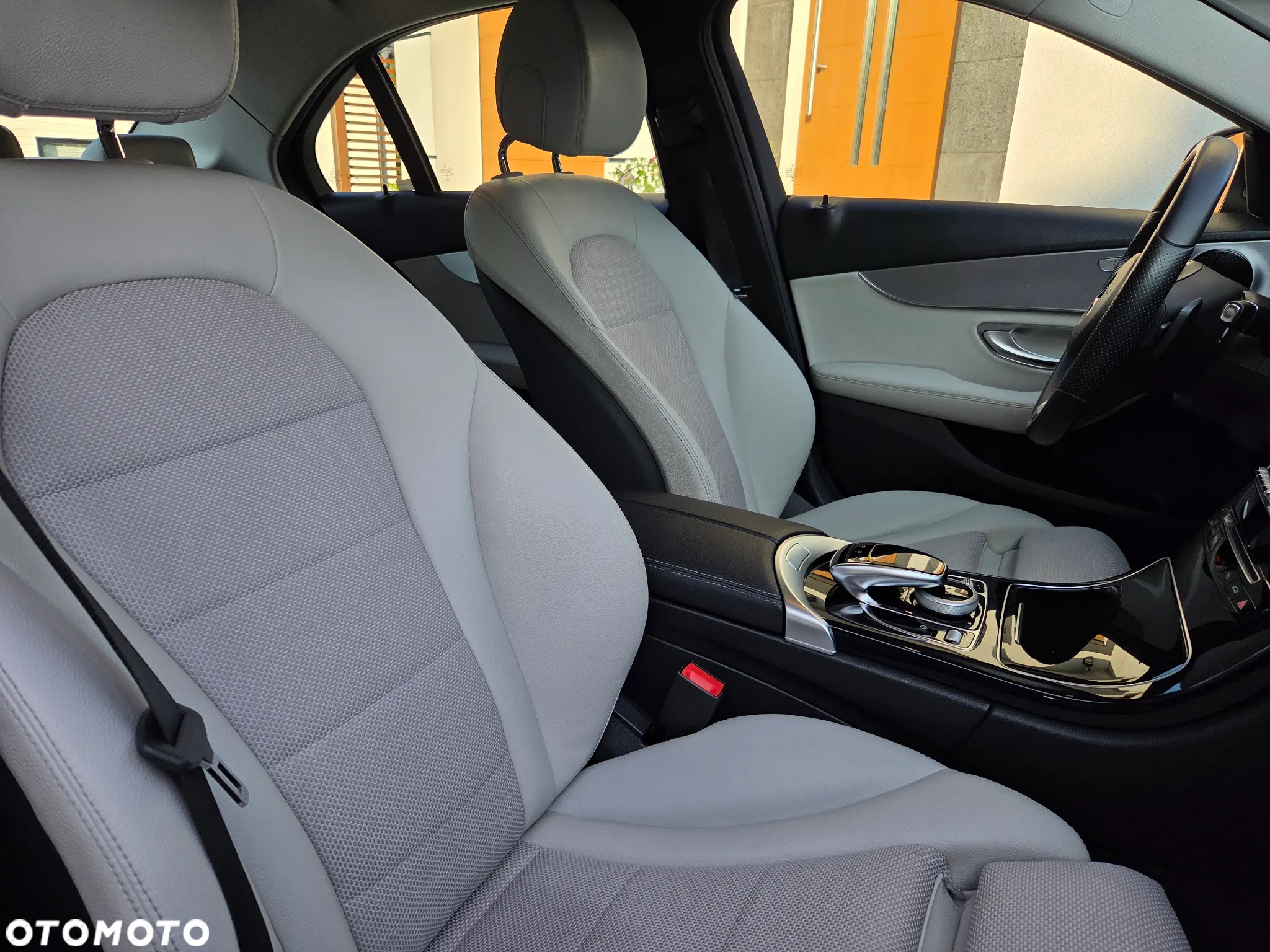 Mercedes-Benz Klasa C 200 4-Matic 7G-TRONIC - 14