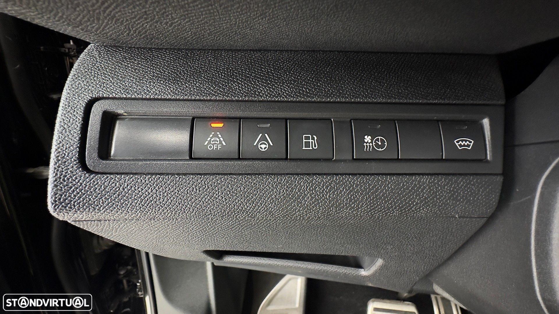 Peugeot 3008 1.6 Hybrid GT Pack e-EAT8 - 33