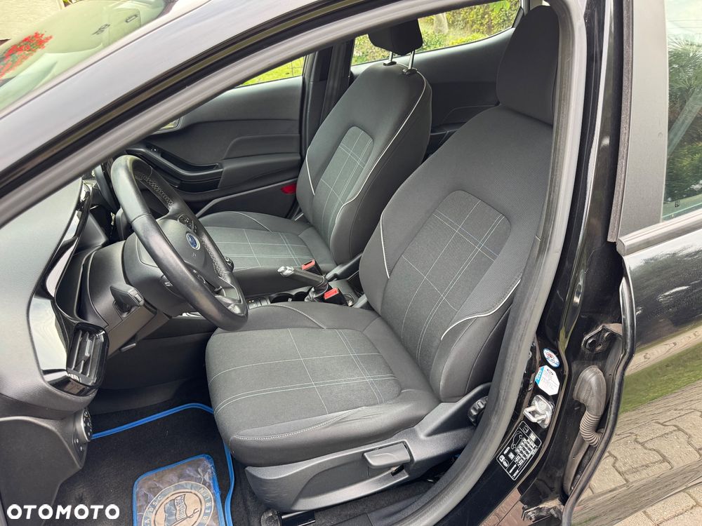 Ford Fiesta 1.1 S&S COOL&CONNECT - 23