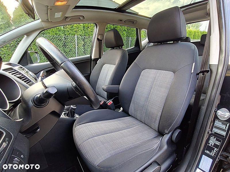 Kia Venga 1.4 CVVT Titanium Collection - 11