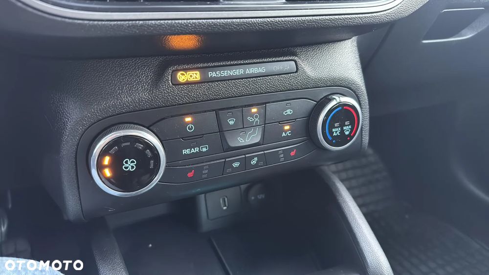 Ford Focus 1.0 EcoBoost Trend - 15