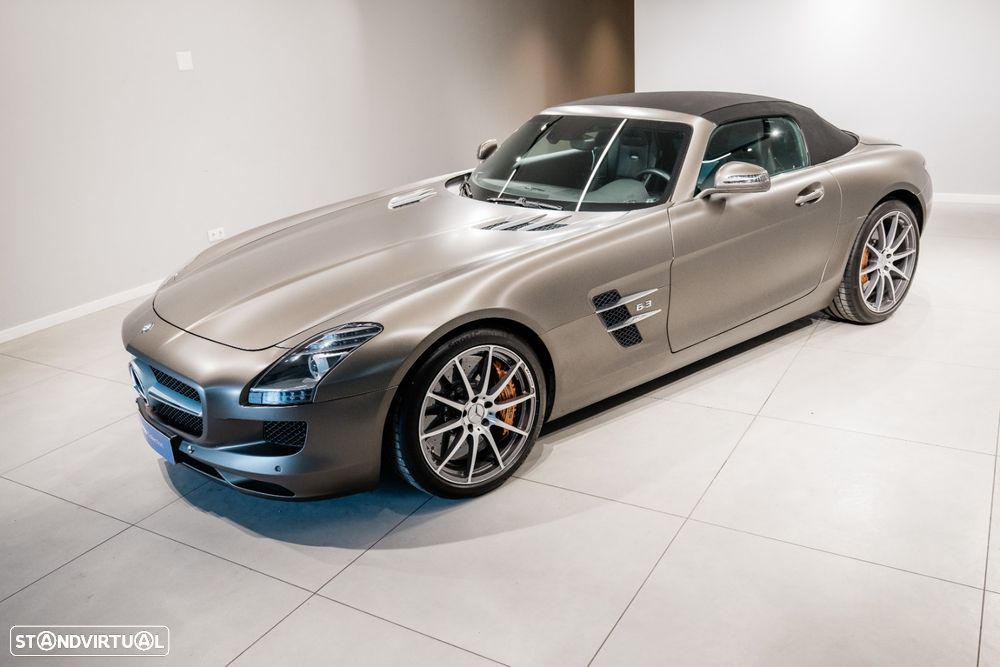 Mercedes-Benz SLS 63 AMG Roadster - 5