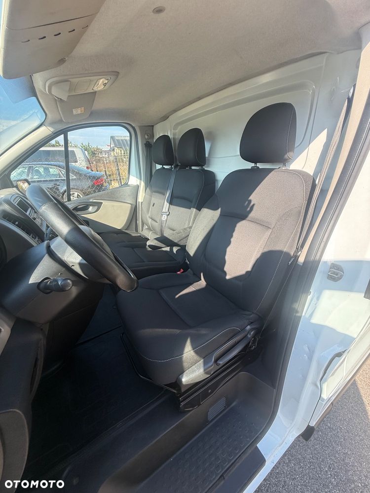 Renault Trafic - 15