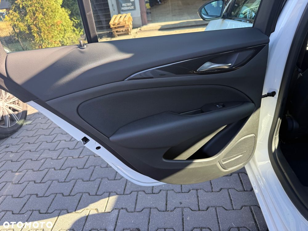 Opel Insignia 2.0 CDTI Business Elegance S&S - 12