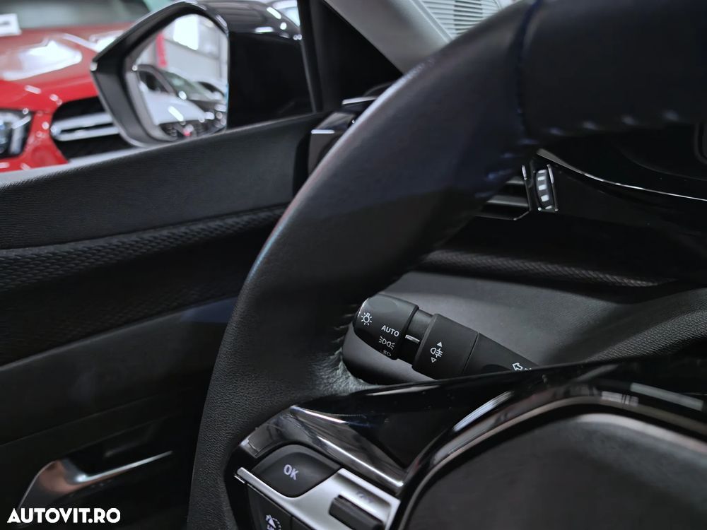 Peugeot 308 1.2 L PureTech Turbo S&S Active Pack - 12
