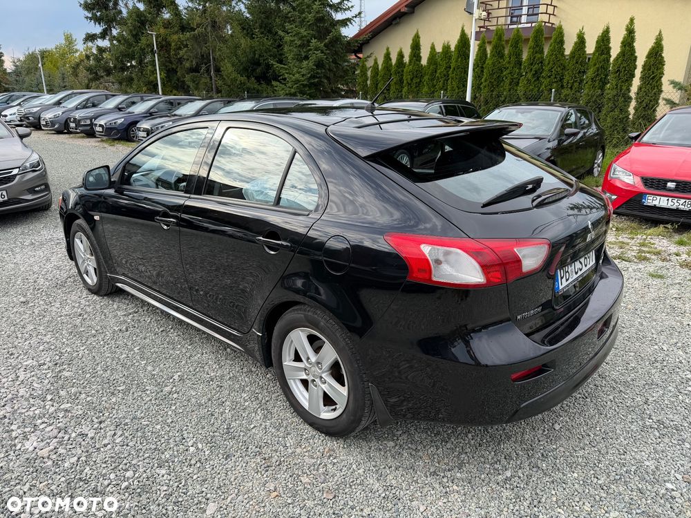 Mitsubishi Lancer 1.8 Intense - 17