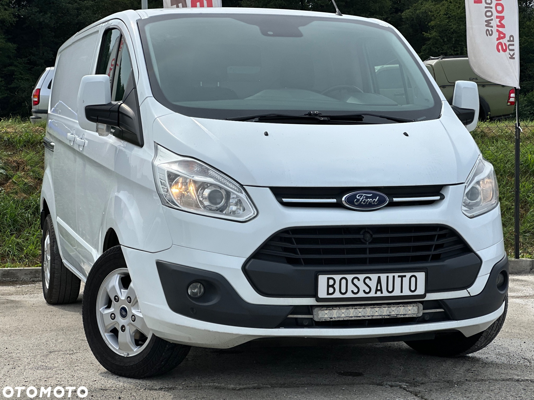 Ford Tourneo Custom 310 L1H1 VA Autm Titanium - 3