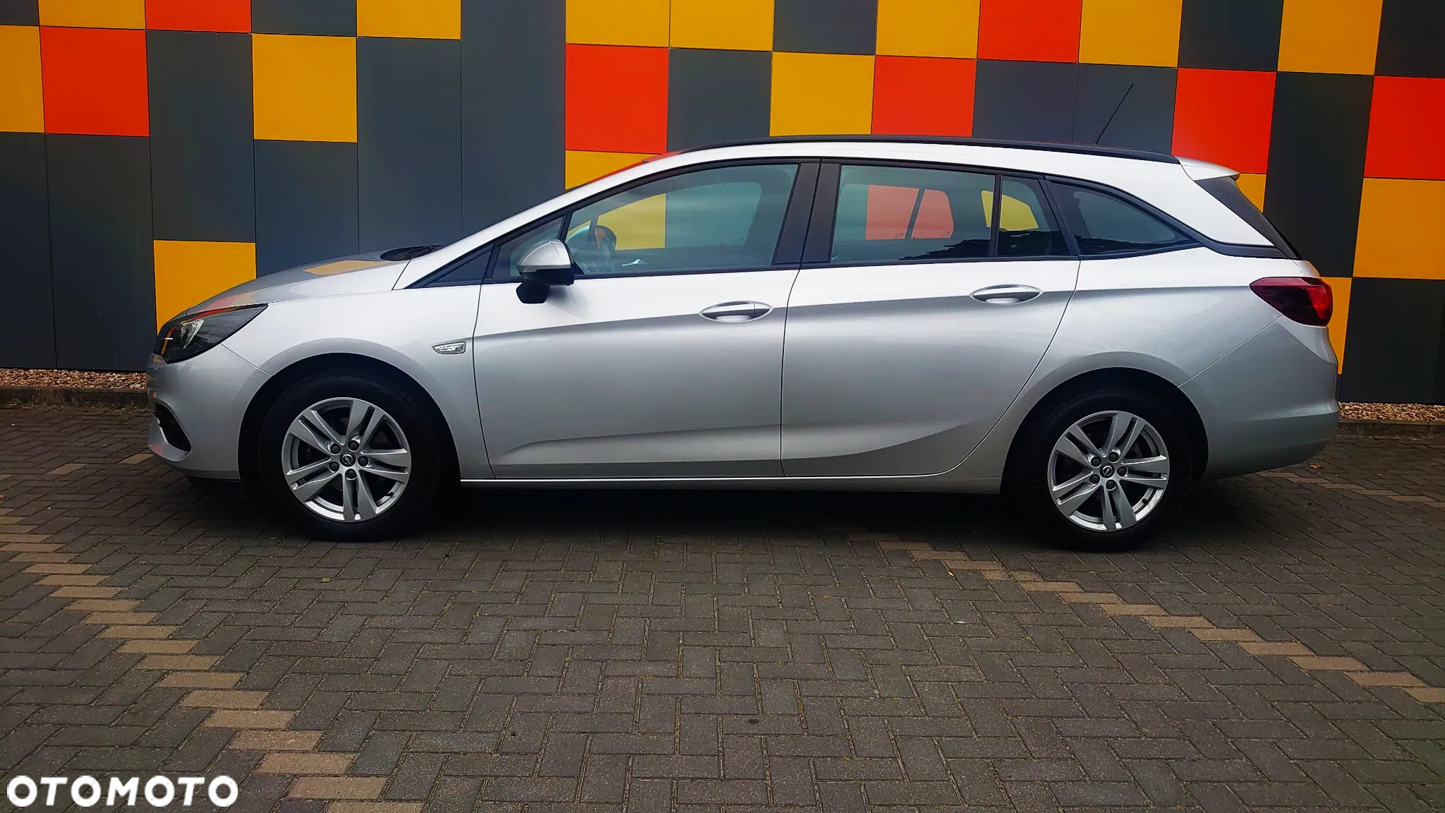 Opel Astra V 1.4 T Business Elegance S&S - 4
