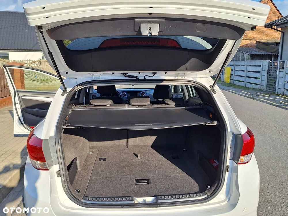 Hyundai i40 1.7 CRDi Comfort + - 20