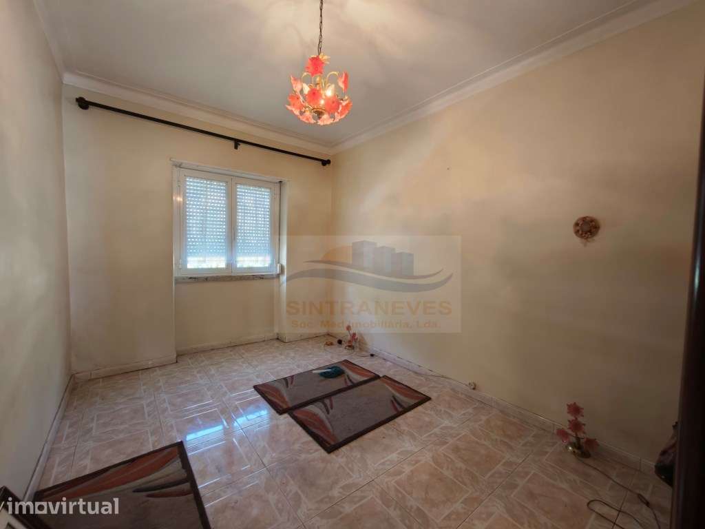 T2/T3 pronto a habitar com varanda na Amadora - Grande imagem: 5/8