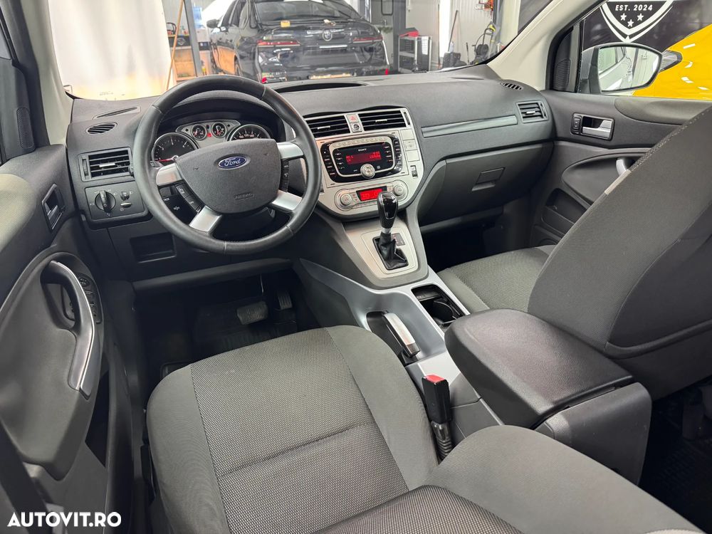 Ford Kuga 2.0 TDCi 4x4 Aut. Champions Edition - 6