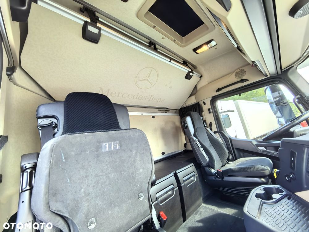 Mercedes-Benz Actros 2545 // Lusterka // Zabudowa Multi // Rozstaw 4900mm // Standard // MP5 // - 36