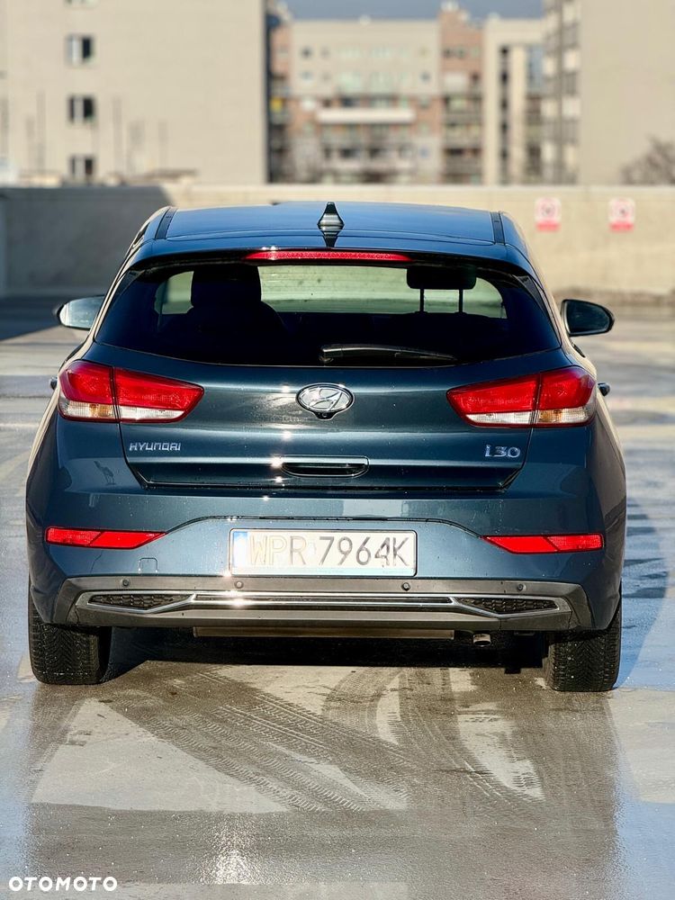 Hyundai i30 1.0 T-GDI Classic + DCT - 14