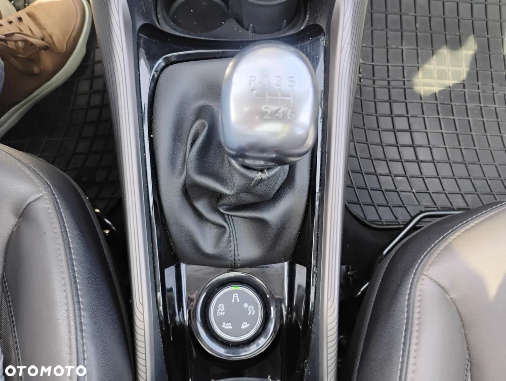 Peugeot 2008 e-HDi FAP 115 STOP & START Business-Line - 27