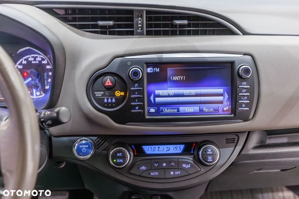 Toyota Yaris - 35