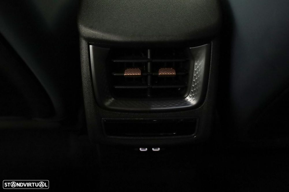 Cupra Terramar 1.5 e-Hybrid DSG - 23