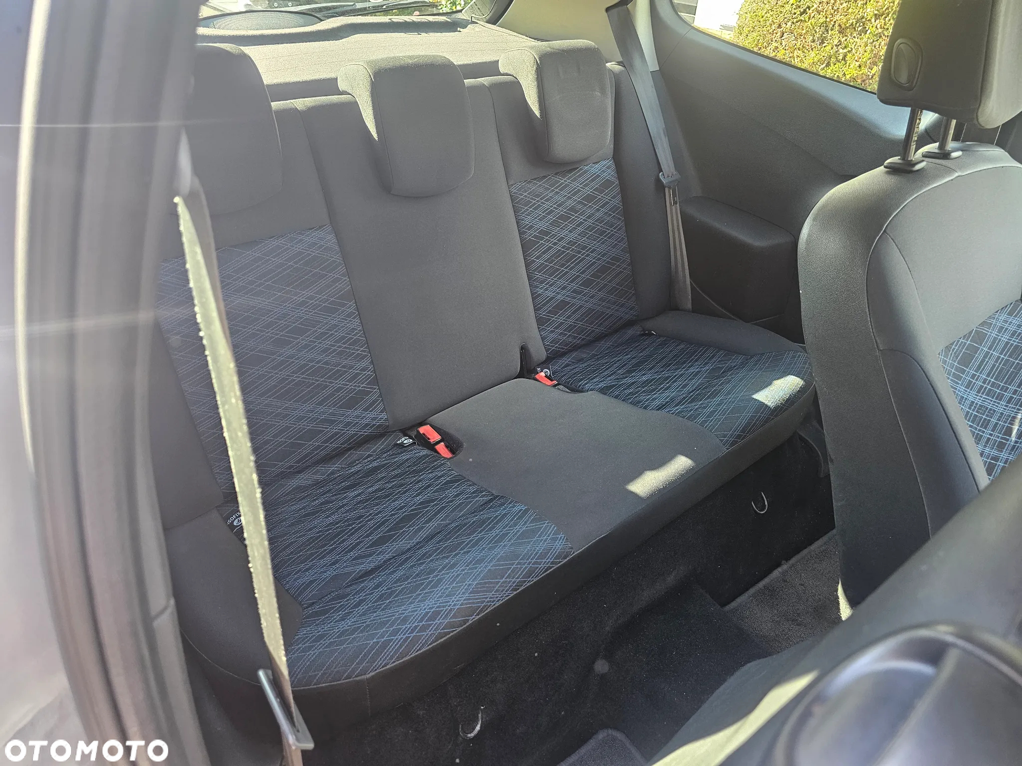 Renault Clio - 15
