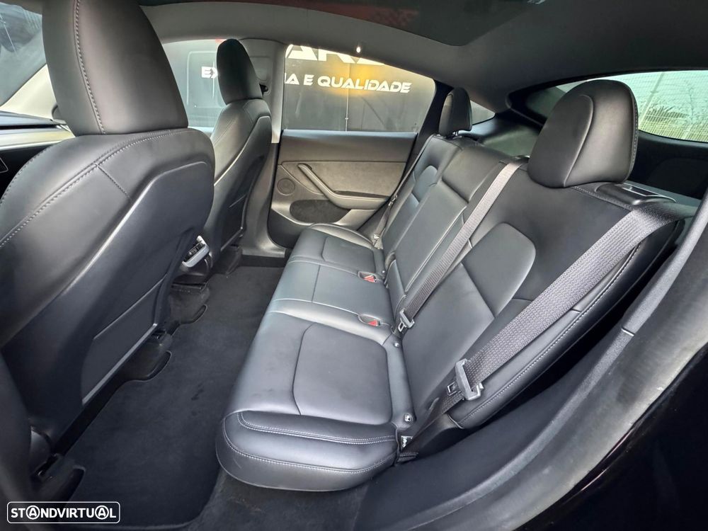 Tesla Model Y Standard - 19