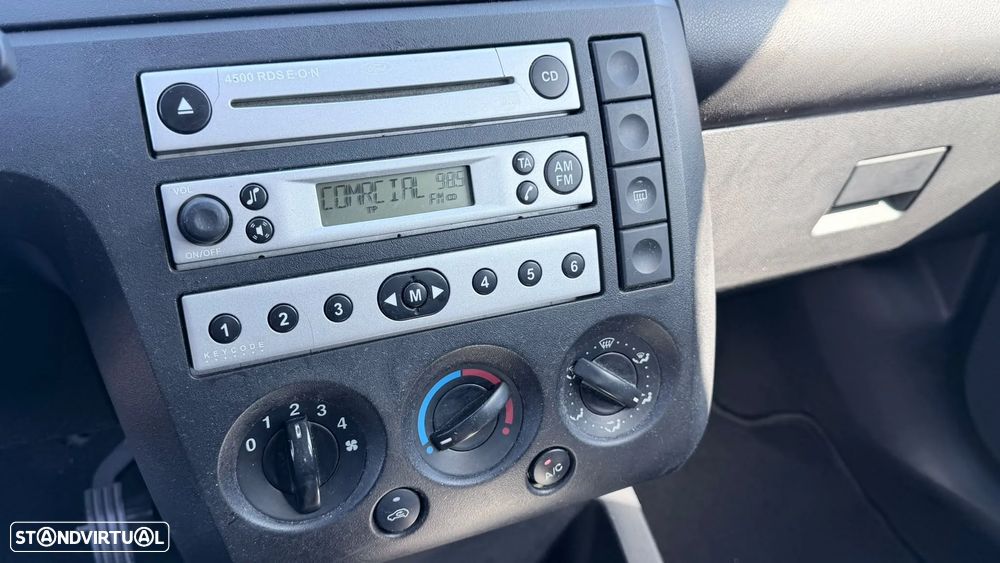 Ford Fiesta - 10