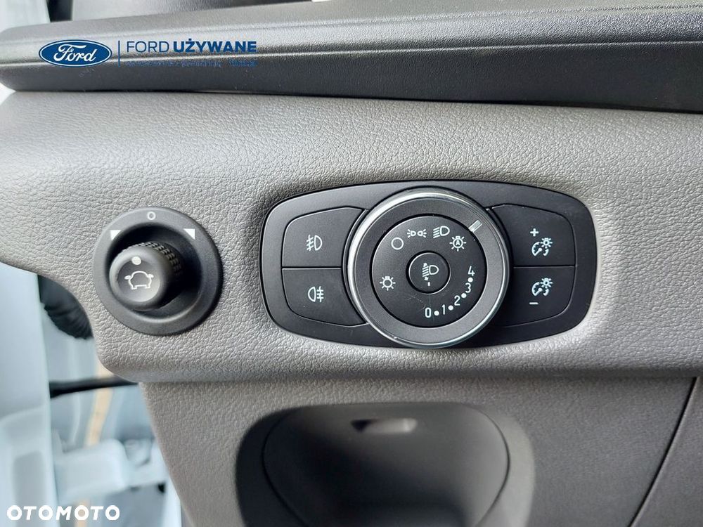 Ford Transit - 12