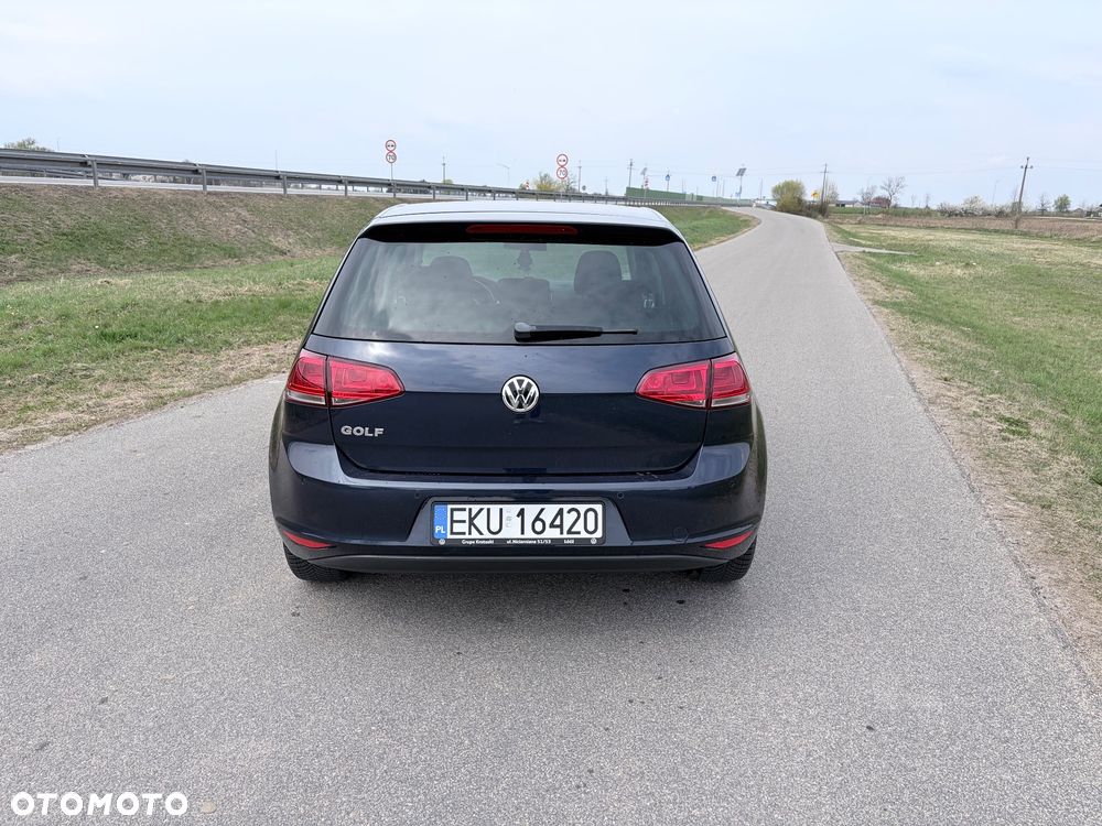 Volkswagen Golf - 4
