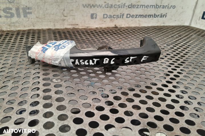 Maner deschidere din exterior usa fata stanga Volkswagen VW Passat B6 - 1