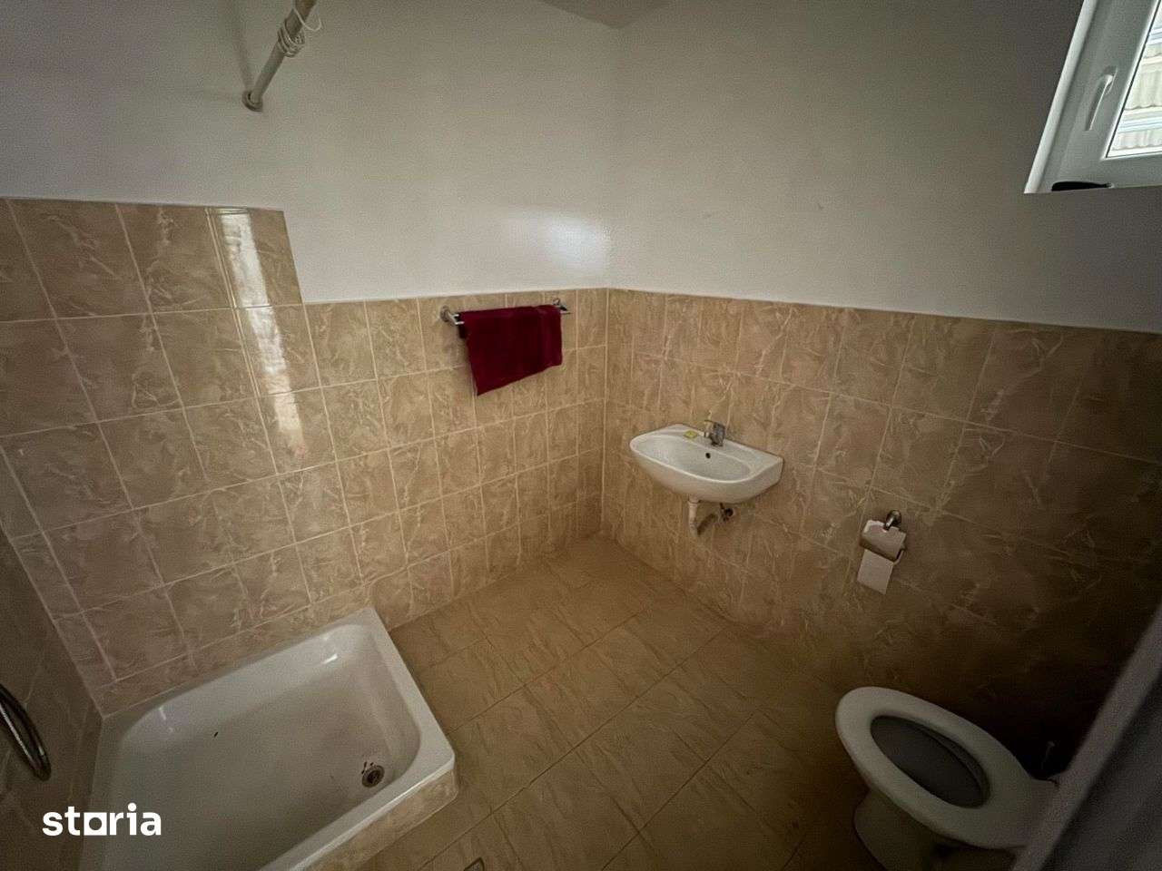 Hala , depozit , atelier fier beton in localitatea Agris - Imagine principală: 5/8