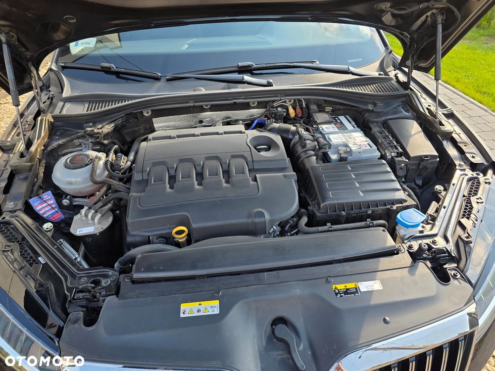 Skoda Superb 2.0 TDI SCR Ambition DSG - 19