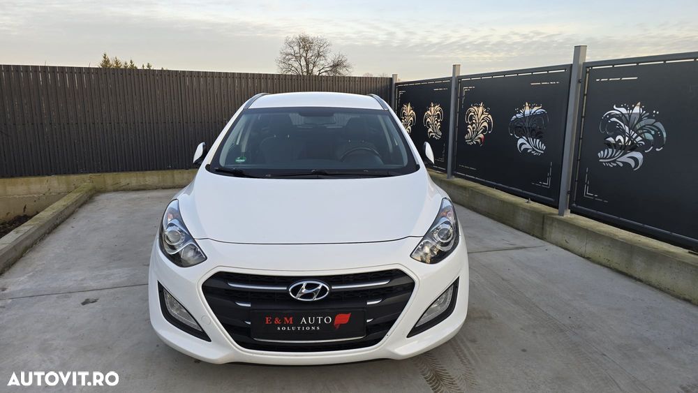 Hyundai i30 blue 1.6 CRDi YES! Gold - 10