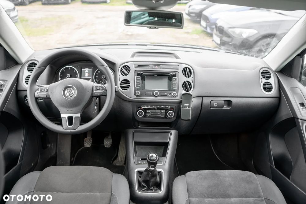 Volkswagen Tiguan 2.0 TDI DPF 4Motion BlueMotion Technology Track & Style Lounge - 33