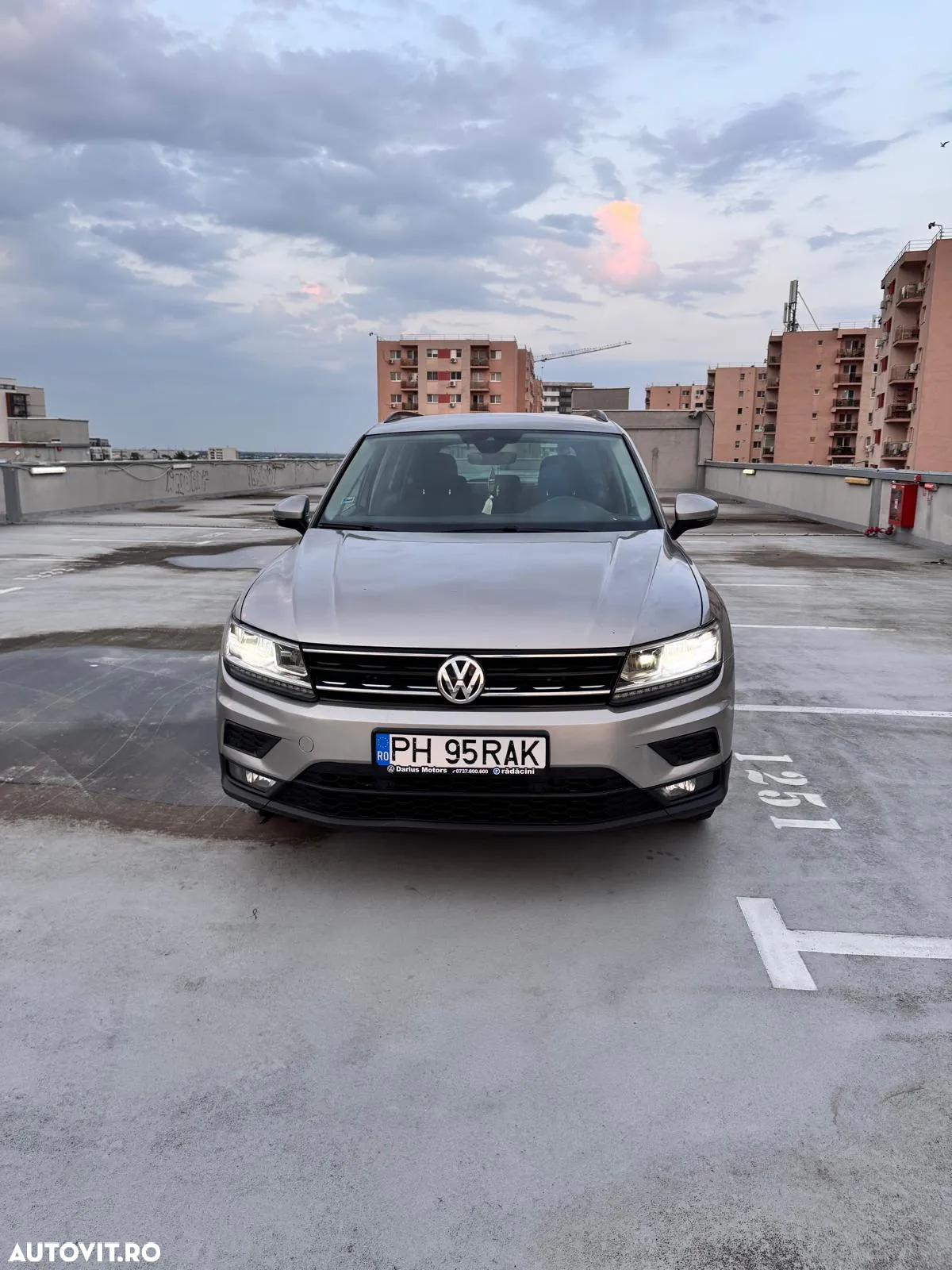 Volkswagen Tiguan 2.0 TDI 4Mot DSG Comfortline - 4