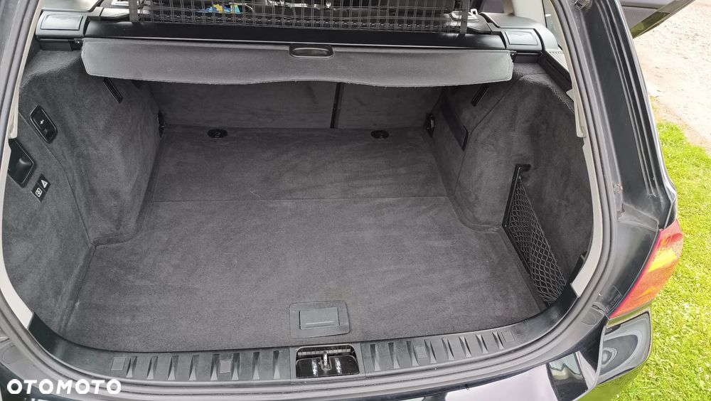 BMW Seria 3 318d Luxury Line - 22