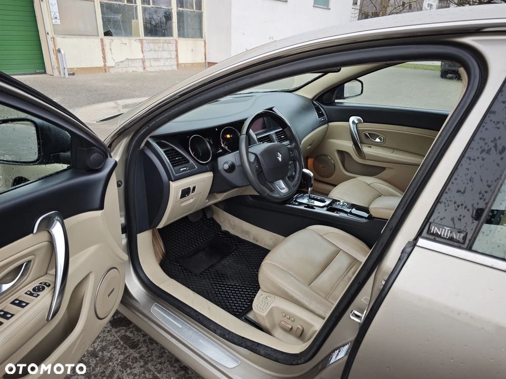 Renault Latitude - 4