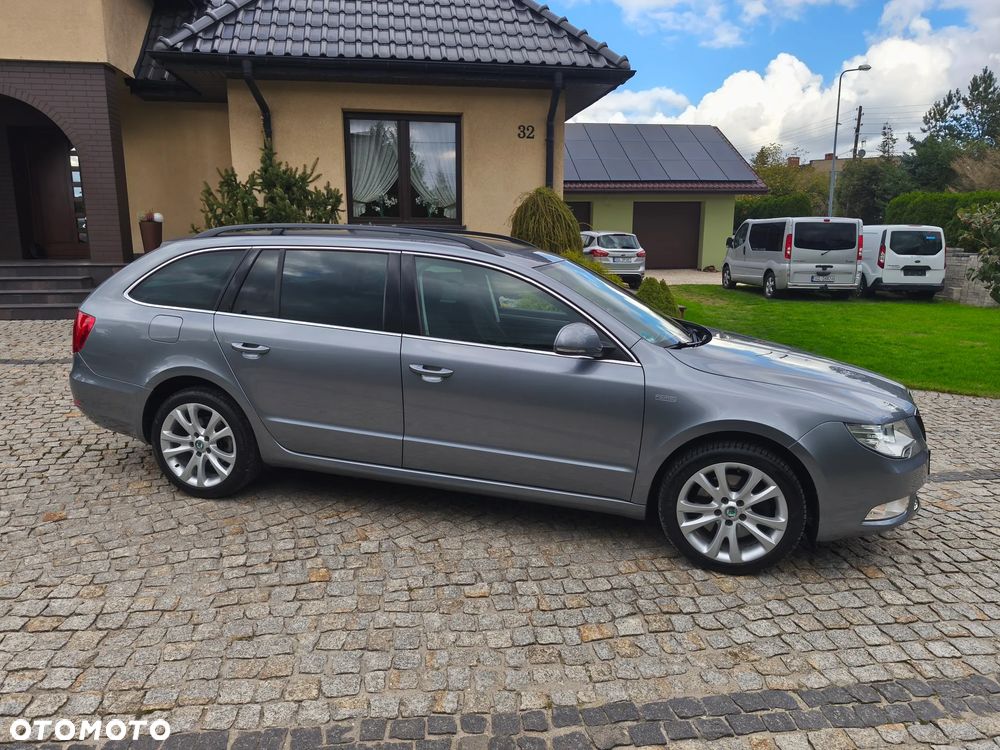 Skoda Superb 1.8 TSI FAMILY - 14