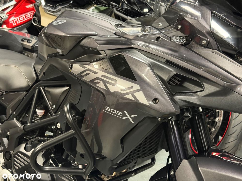 Benelli TRK 502X - 16