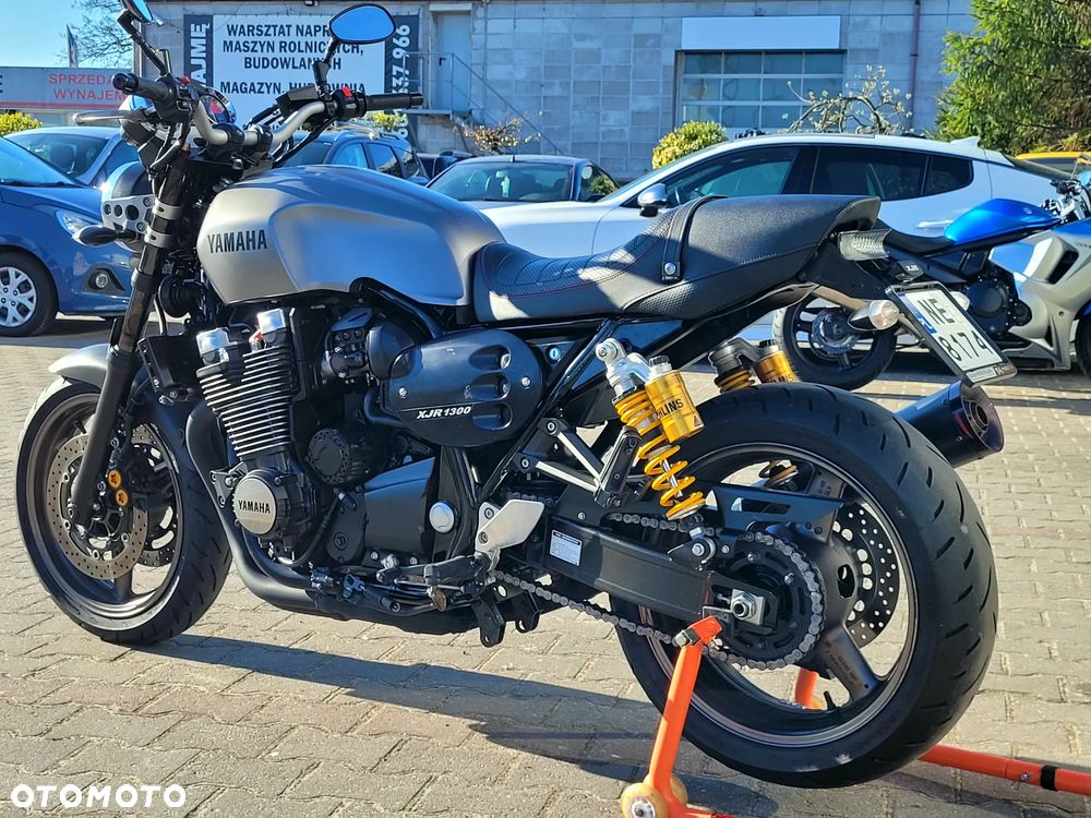 Yamaha XJR - 5